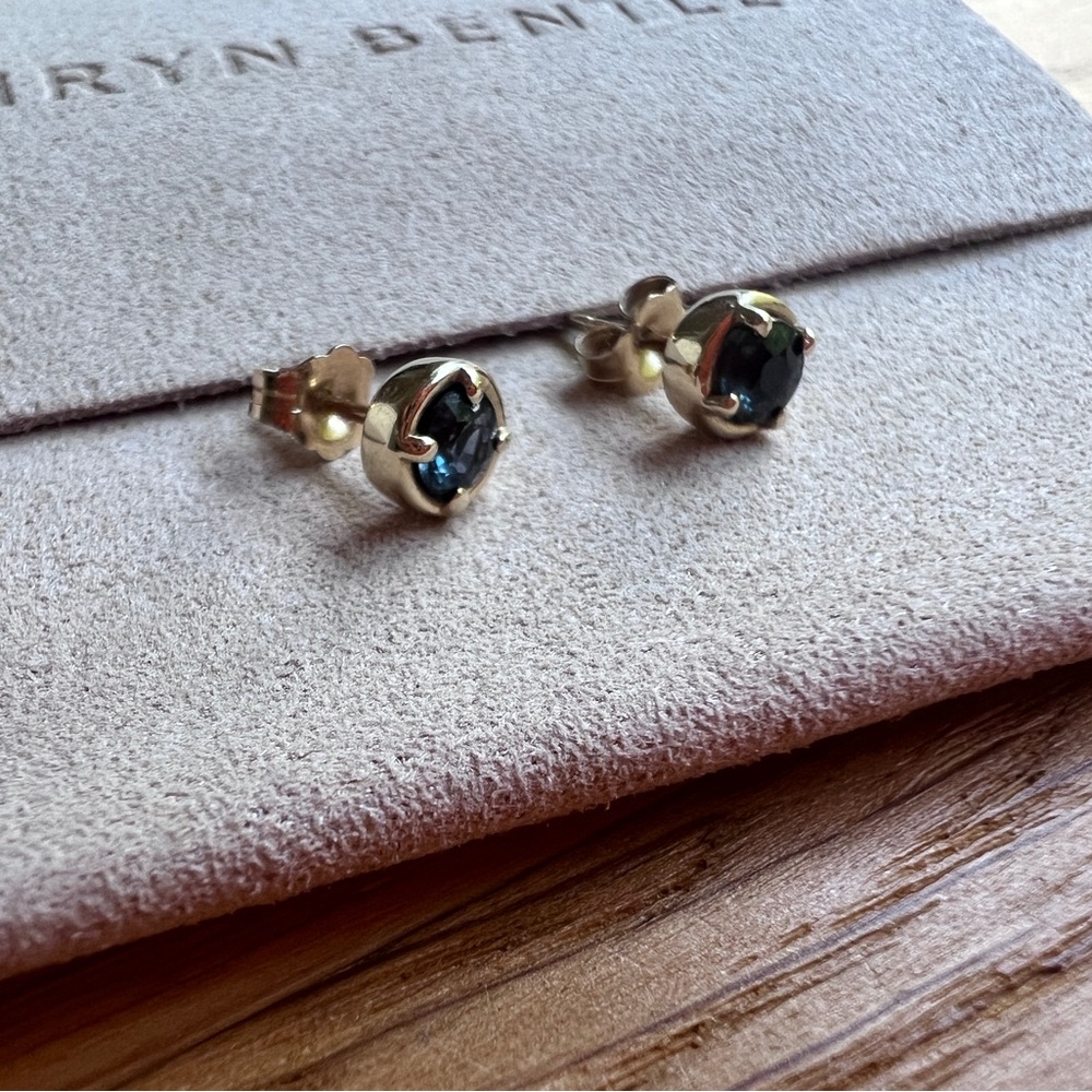 Authentic Kathryn Bentley Jewerly Blue Sapphire Dot Studs